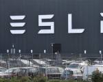 Elon Musk quan tâm sản xuất pin xe điện ở Indonesia