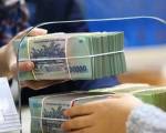 ‘Bóng ma’ lạm phát và nợ xấu phủ bóng lên các ngân hàng