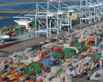 Nhu cầu xuất khẩu hàng hóa toàn cầu suy yếu