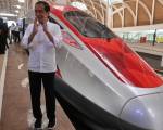 Indonesia khai trương tuyến đường sắt cao tốc đầu tiên
