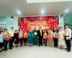 VPP Thuận Nam tặng quà học sinh có hoàn cảnh khó khăn