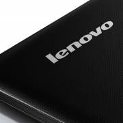 Máy tính hiệu Lenovo đang chìm tại Việt Nam