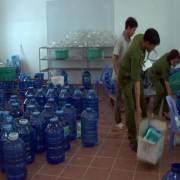TP Huế phát hiện 6 cơ sở sản xuất nước đóng chai vi phạm ATVSTP