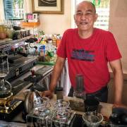 Ông chủ Golden Mountain Coffee & Tea: ‘Nặng nghiệp chỉ bởi vì yêu’