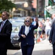 Bà Hillary Clinton gặp sự cố về sức khỏe tại lễ tưởng niệm vụ 11/9