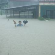 Quảng Bình, Hà Tĩnh chìm trong mưa lũ