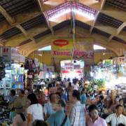 TPHCM: Sức mua tại chợ truyền thống đang giảm mạnh