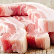Thịt heo hữu cơ, đắt có xắt ra miếng?