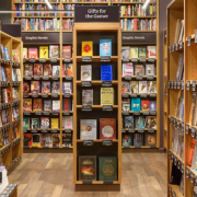 Tiệm sách của Amazon không chỉ bán sách