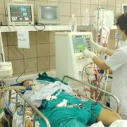 Hà Nội: ​Thêm 7 người ngộ độc methanol phải nhập viện