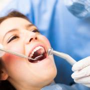 Phụ nữ mắc bệnh răng có nguy cơ chết sớm