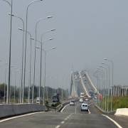 Một km đường cao tốc ở Việt Nam giá bao nhiêu?