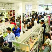 Nhà bán lẻ Hàn, Nhật âm thầm ‘cắm rễ’ thị trường Việt