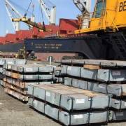 Bắt giữ hơn 6.300 tấn thép cuộn trốn thuế nhập qua cảng Bến Nghé