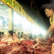 Thịt heo thiếu thông tin truy xuất vẫn vào chợ