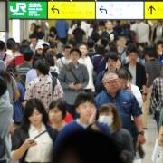 Thiếu lao động trầm trọng, các công ty Nhật Bản đang phải vật lộn để thuê, giữ nhân viên