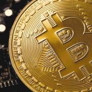 Giá Bitcoin tăng như ‘lên đồng’, gần chạm ngưỡng 64.000 USD