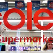 Trung Quốc ‘vét sạch’ sữa công thức, nhiều siêu thị tại Australia cháy hàng