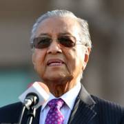 Thủ tướng 92 tuổi của Malaysia hủy bỏ luật chống tin tức giả mạo
