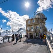 Khám phá Jungfrau: Tuyệt tác thiên nhiên và kỳ tác con người