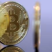 Bitcoin bất ngờ tăng giá mạnh