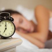 Ngủ ít hơn 6 giờ/tối sẽ có hại cho tim