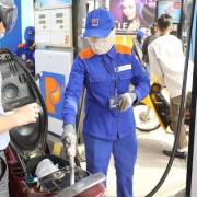 Việt Nam giảm mạnh nhập khẩu xăng dầu trong tháng 1