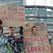 Nghị viện EU cấm sản phẩm nhựa xài một lần