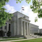 Fed để ngỏ khả năng cắt giảm lãi suất trong cuộc họp sắp tới