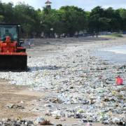 Đảo du lịch Bali đối mặt với bài toán rác thải
