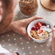 Ăn yaourt giúp nam giới giảm ung thư đại tràng