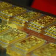 Giá vàng tiến gần mốc 45 triệu đồng/lượng