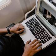 Cục Hàng không cấm một số máy Macbook Pro 15 inch trên các chuyến bay