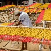 Việt Nam đề nghị Ấn Độ thông quan 300 container hương nhang