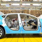 Fiat Chrysler ‘bắt tay’ với Foxconn tham gia cuộc đua chế tạo ô tô điện