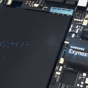 Samsung tụt xuống vị trí hai về doanh số bán chip trong năm 2019