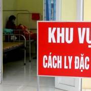 Việt Nam ghi nhận 2 nhân viên y tế đầu tiên mắc Covid-19