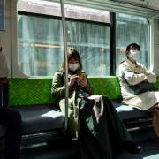 Nhật Bản: Cần giảm 80% tiếp xúc xã hội để khống chế Covid-19
