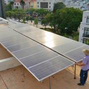 Giá mua điện mặt trời áp mái là 1.943 đồng/kWh