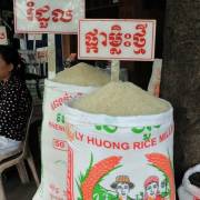Campuchia và Trung Quốc sử dụng đồng nội tệ trong giao dịch lúa gạo