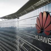 Mỹ tiếp tục siết chặt phạm vi hoạt động của Huawei, ZTE