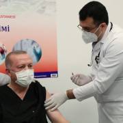 Trung Quốc nắm lợi thế trong cuộc đua cung ứng vắc xin Covid-19