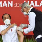 Indonesia bắt buộc người dân tiêm vắc xin Covid-19