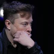Elon Musk lên tiếng về vụ tai nạn xe Tesla