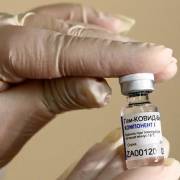 WHO cảnh báo tình trạng vắc xin kém chất lượng và bị ‘thổi giá’