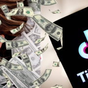 TikTok thét giá quảng cáo 2 triệu USD/spot chính mỗi ngày