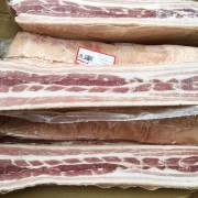 Thịt heo nhập khẩu, hơn 50.000 đồng/kg, vẫn ồ ạt về Việt Nam