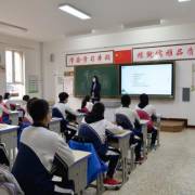 Trung Quốc cấm dạy kèm, siết chặt các hãng công nghệ giáo dục