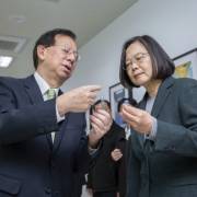 Đài Loan bắt đầu tiêm đại trà vắc xin Covid-19 tự sản xuất