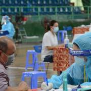 Thêm 600.000 liều vắc xin AstraZeneca về đến sân bay Tân Sơn Nhất